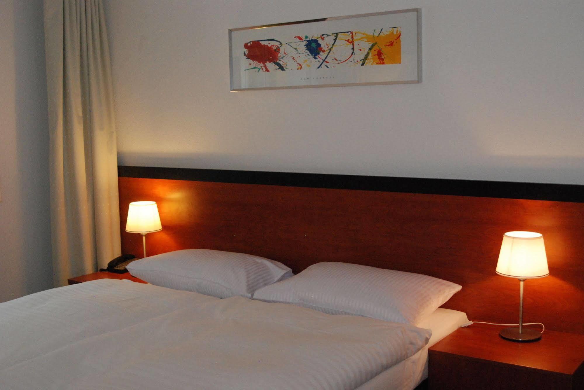 Motel Gottardo Sud Piotta Exterior photo